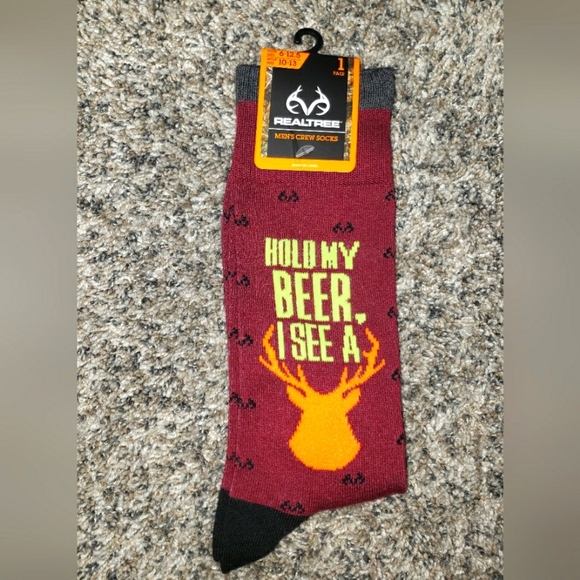 Realtree| "Hold My Beer I See A Deer" Crew Socks - Picture 1 of 3